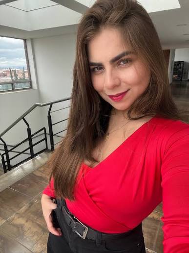 Sofia Fernández - Compradora de Facebook